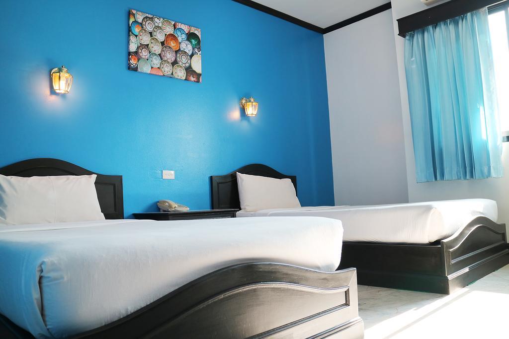 Ava Hotel Phitsanulok Exterior photo